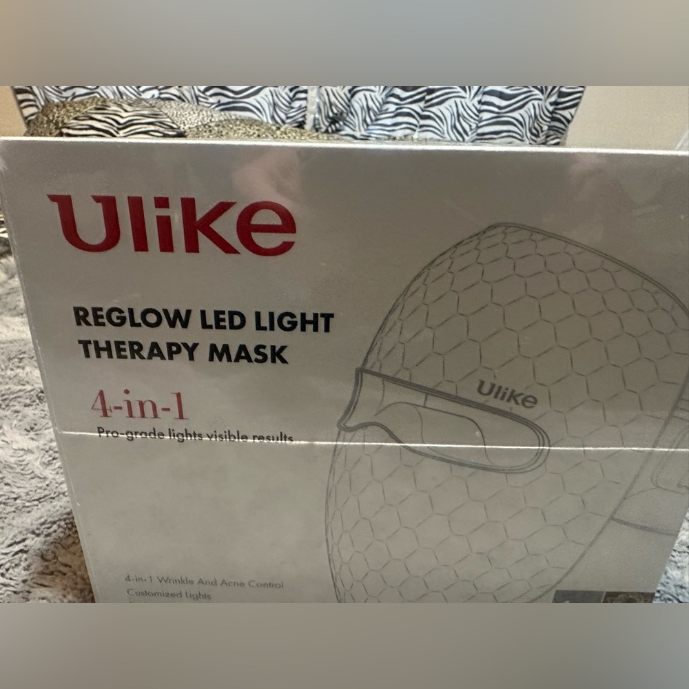 Ulike Reglow LED Light Therapy Mask - White